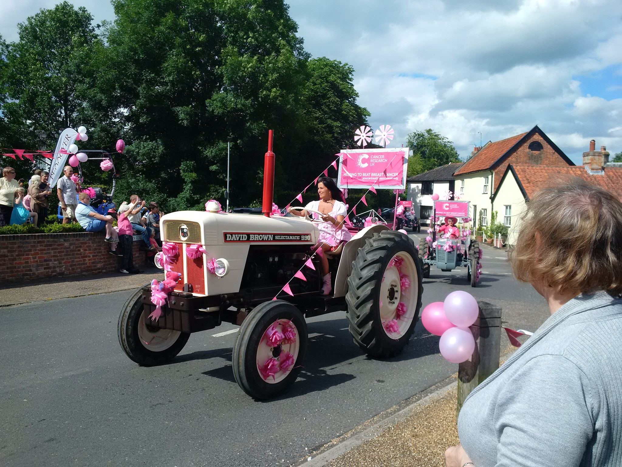 Cheer on the Pink Ladies’ Tractor Run for CRUK